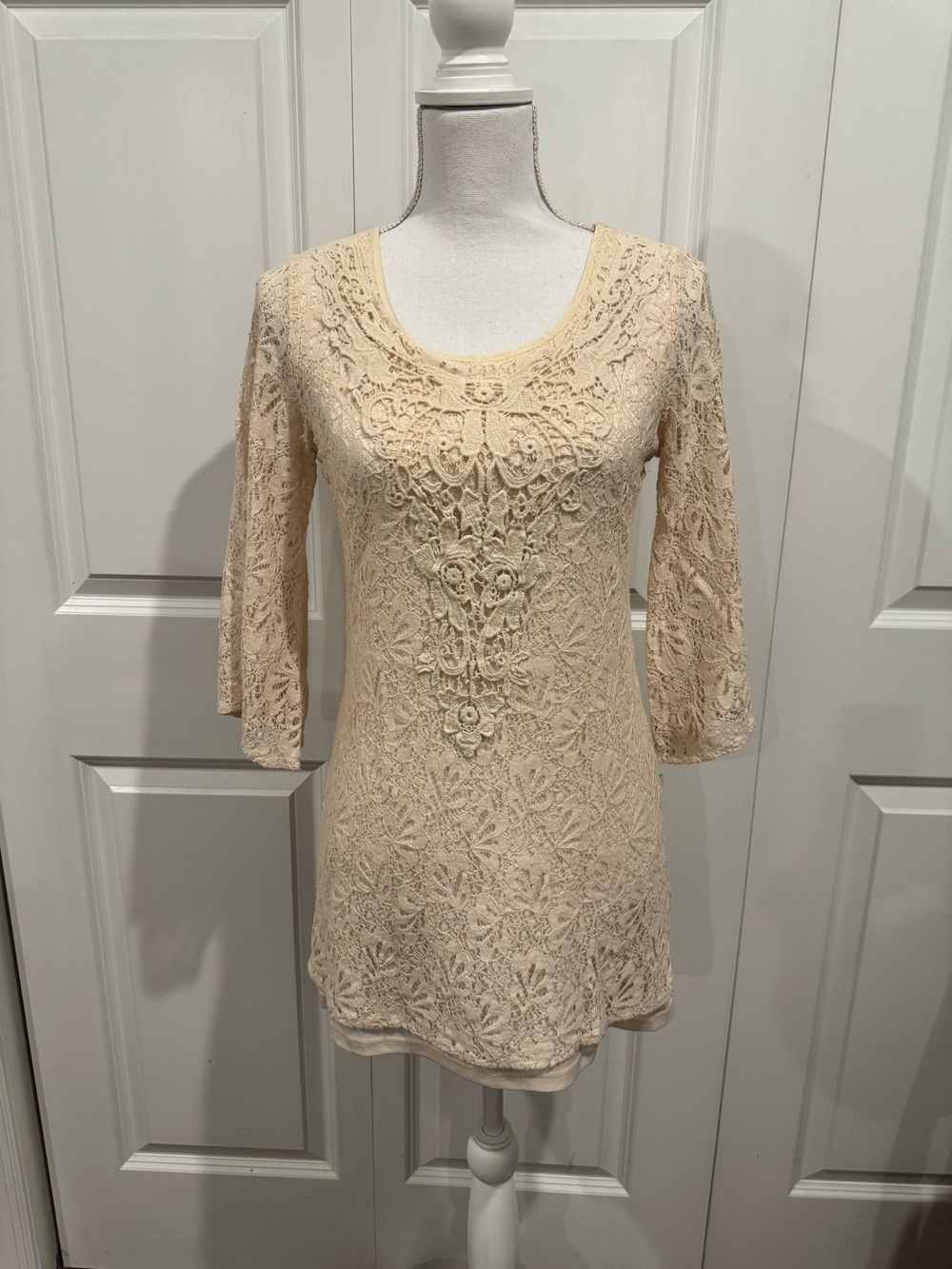 Flying Tomato Cream Lace Bell Sleeve Mini Dress Tunic Boho Cottagecore Size M - Picture 3 of 15